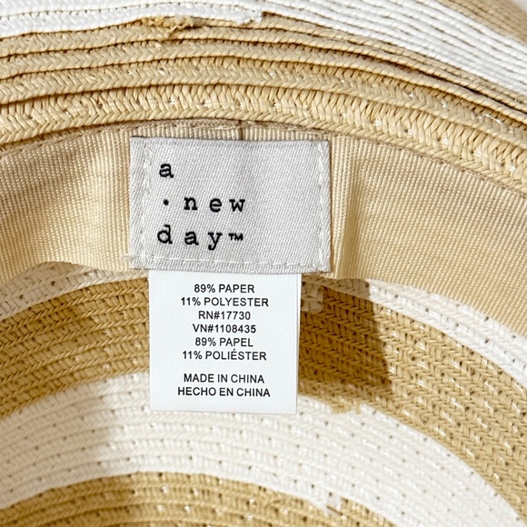 A New Day Beige and White Sun Hat - Picture 4 of 7